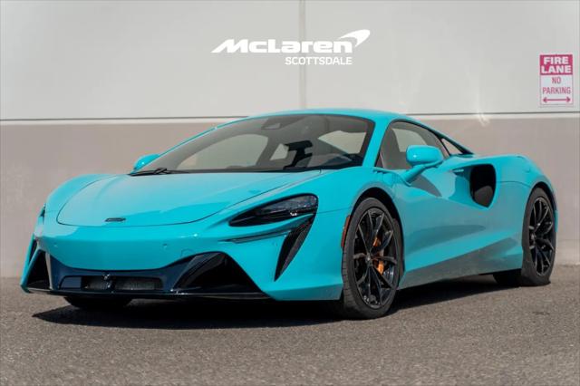 2024 McLaren Artura Standard