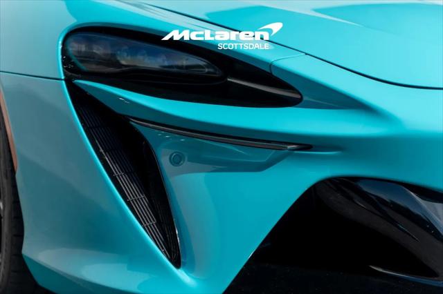 2024 McLaren Artura Standard