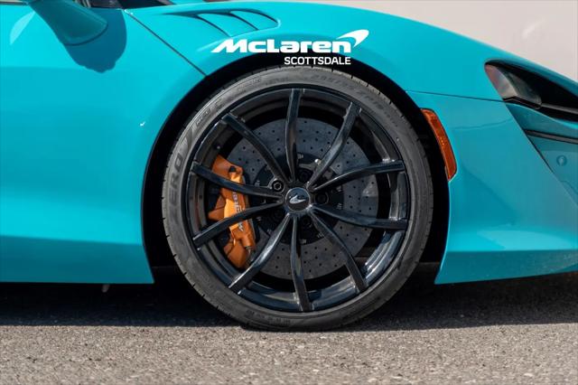 2024 McLaren Artura Standard