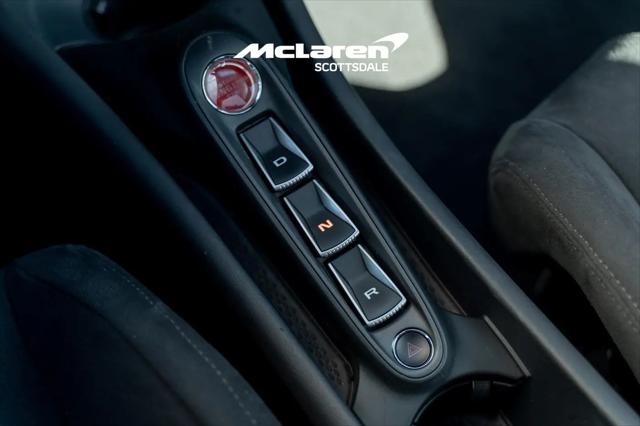 2024 McLaren Artura Standard