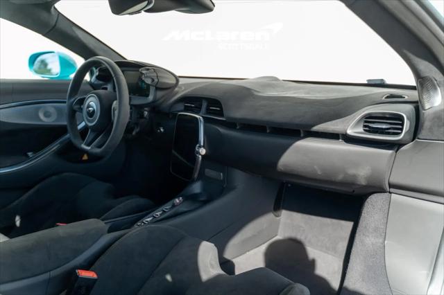 2024 McLaren Artura Standard