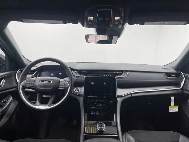 2025 Jeep Grand Cherokee Altitude X 4x2