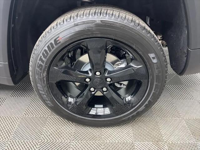 2025 Jeep Grand Cherokee Altitude X 4x2