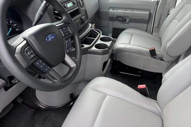 2026 Ford E-350 Cutaway E-Series Cutaway