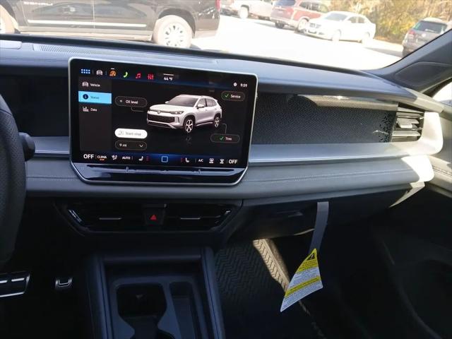 2026 Volkswagen Tiguan SE R-Line Black