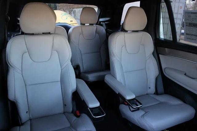 2026 Volvo XC90 Plug-In Hybrid Ultra Dark Theme, T8 AWD, Electric/Gasoline, 6 Seats