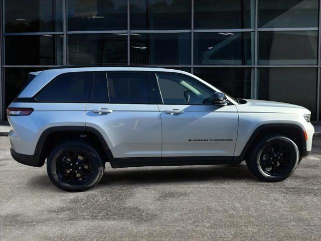 2025 Jeep Grand Cherokee Altitude X 4x2