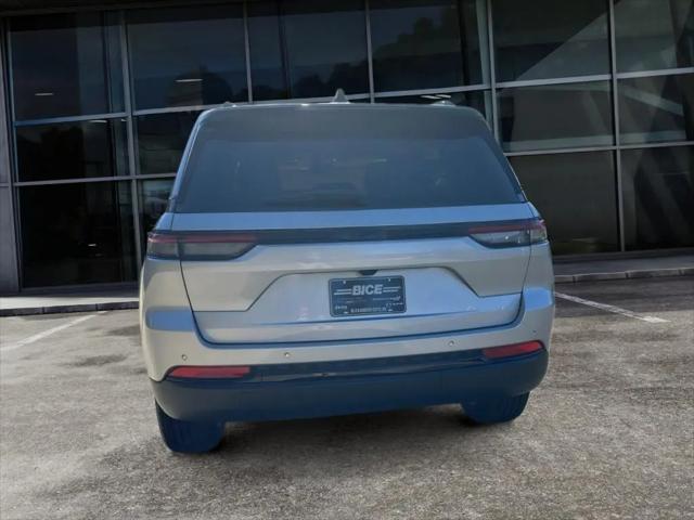 2025 Jeep Grand Cherokee Altitude X 4x2