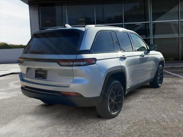 2025 Jeep Grand Cherokee Altitude X 4x2