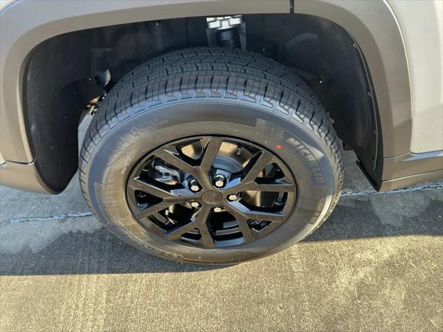 2025 Jeep Grand Cherokee Altitude X 4x2