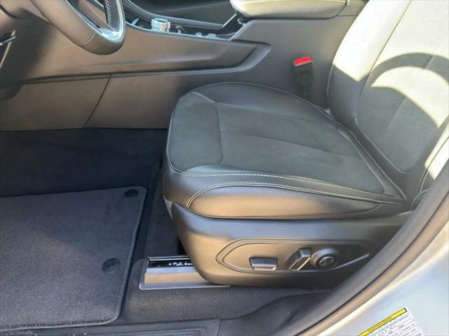 2025 Jeep Grand Cherokee Altitude X 4x2