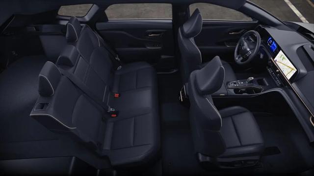 2025 Toyota Crown Signia XLE