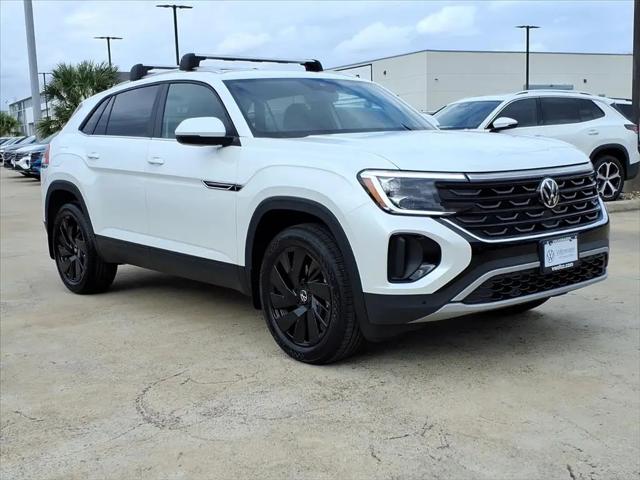 2026 Volkswagen Atlas Cross Sport SE with Technology