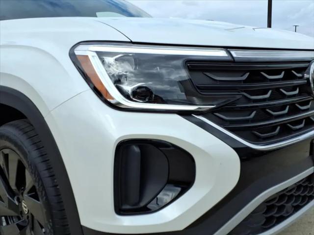 2026 Volkswagen Atlas Cross Sport SE with Technology