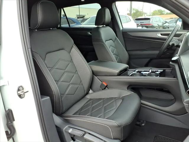 2026 Volkswagen Atlas Cross Sport SE with Technology