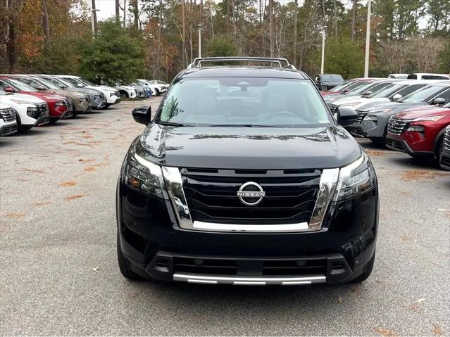 2025 Nissan Pathfinder SL 4WD