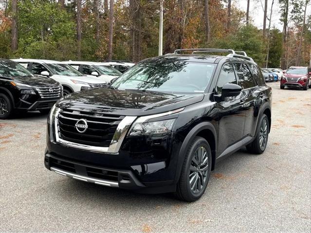 2025 Nissan Pathfinder SL 4WD