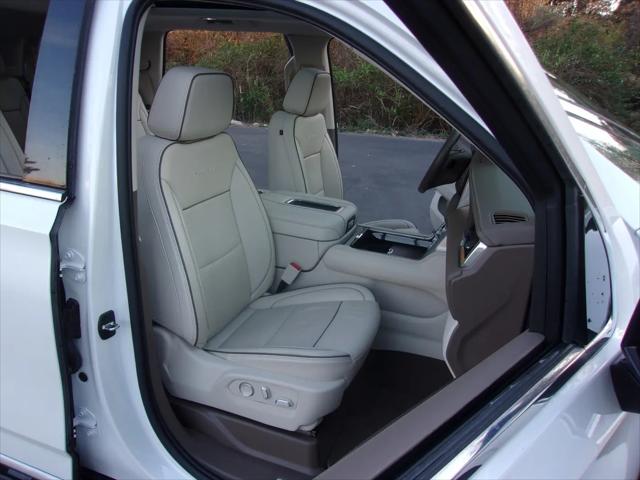 2023 GMC Yukon 4WD Denali