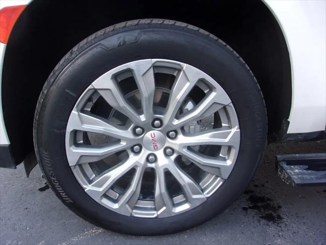 2023 GMC Yukon 4WD Denali