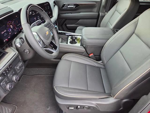 2025 Chevrolet Suburban 4WD Premier
