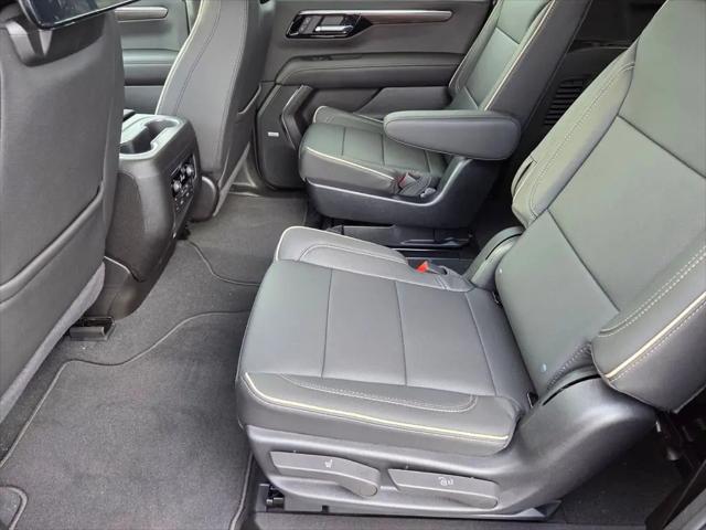 2025 Chevrolet Suburban 4WD Premier