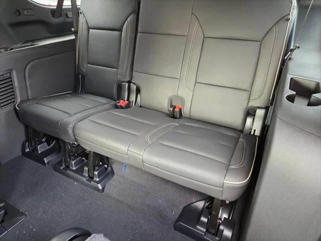 2025 Chevrolet Suburban 4WD Premier