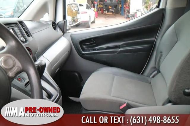 2017 Nissan NV200 SV
