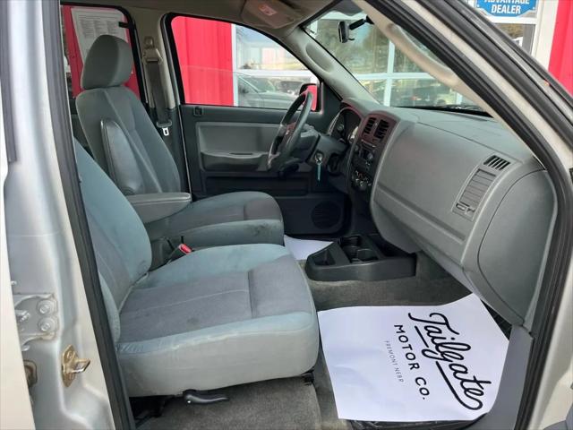 2005 Dodge Dakota ST