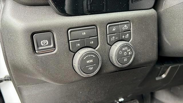 2026 Chevrolet Silverado 2500HD Crew Cab, Standard Bed, LT, 4WD