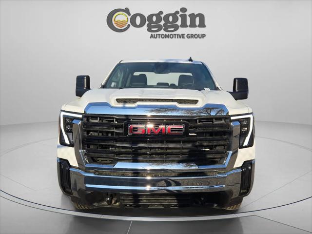 2026 GMC Sierra 2500HD Crew Cab, Standard Bed, Pro, 4WD