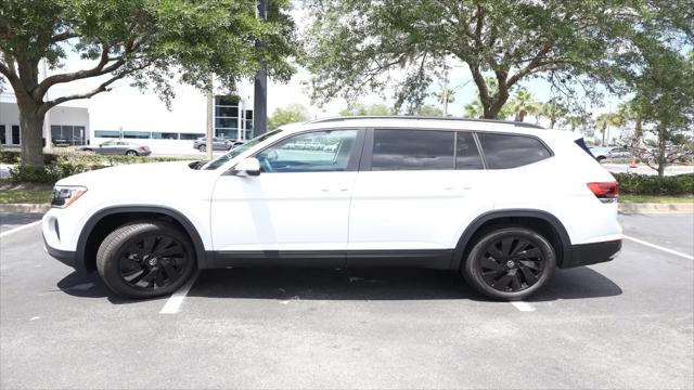 2026 Volkswagen Atlas SE with Technology
