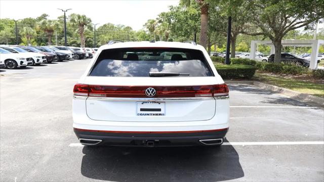 2026 Volkswagen Atlas SE with Technology