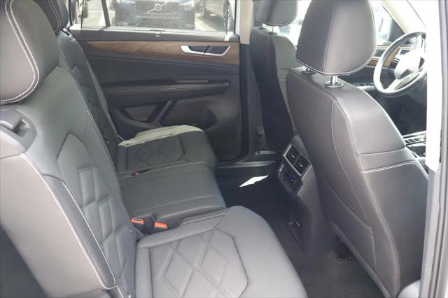 2026 Volkswagen Atlas SE with Technology