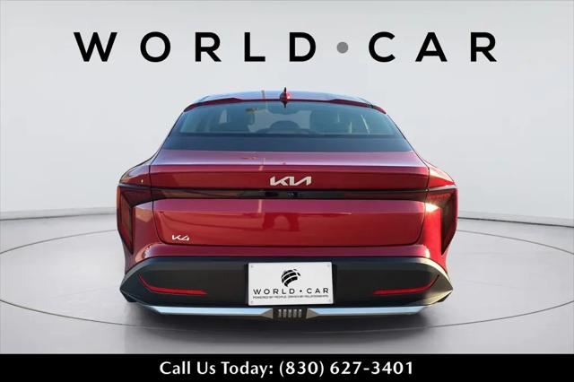 2025 Kia K4 LXS