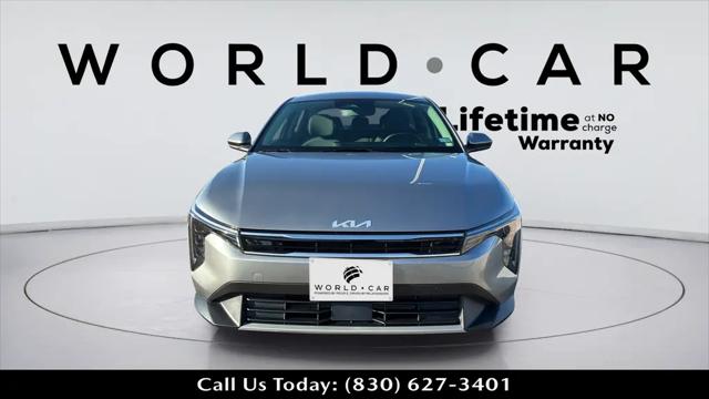 2025 Kia K4 EX