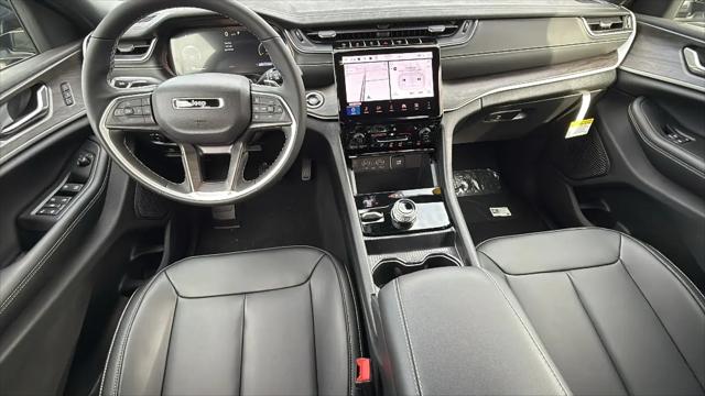 2025 Jeep Grand Cherokee L Limited 4x4