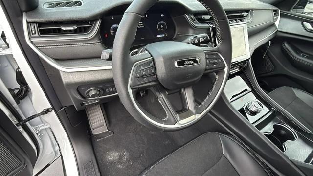 2025 Jeep Grand Cherokee L Altitude X 4x4