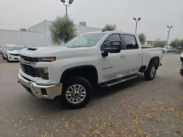 2024 Chevrolet Silverado 2500HD 4WD Crew Cab Standard Bed LT