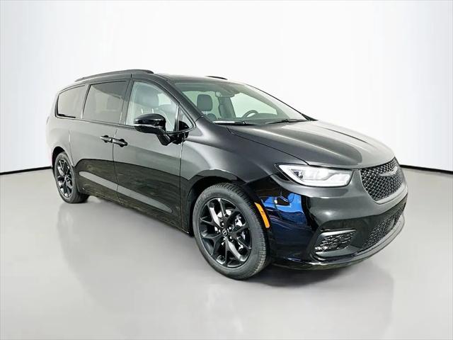 2026 Chrysler Pacifica Limited for sale in Owasso, OK