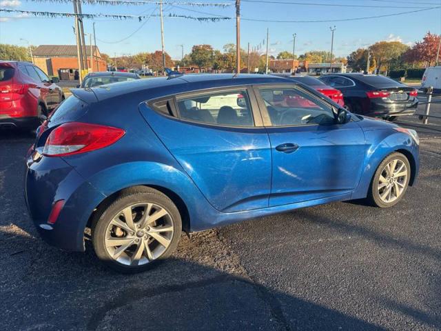 2017 Hyundai Veloster Base