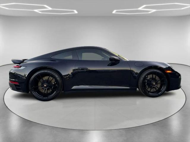 2022 Porsche 911 Carrera GTS
