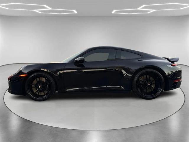 2022 Porsche 911 Carrera GTS