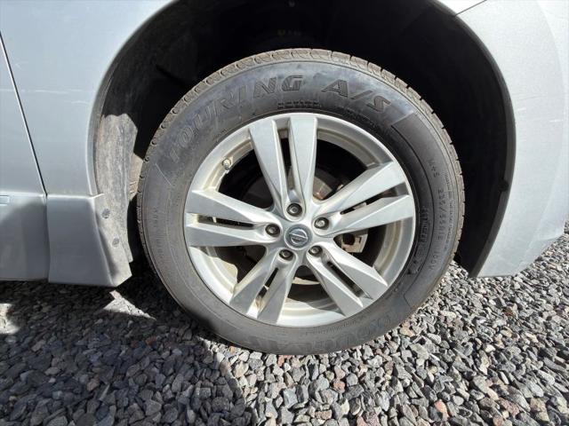 2014 Nissan Quest LE