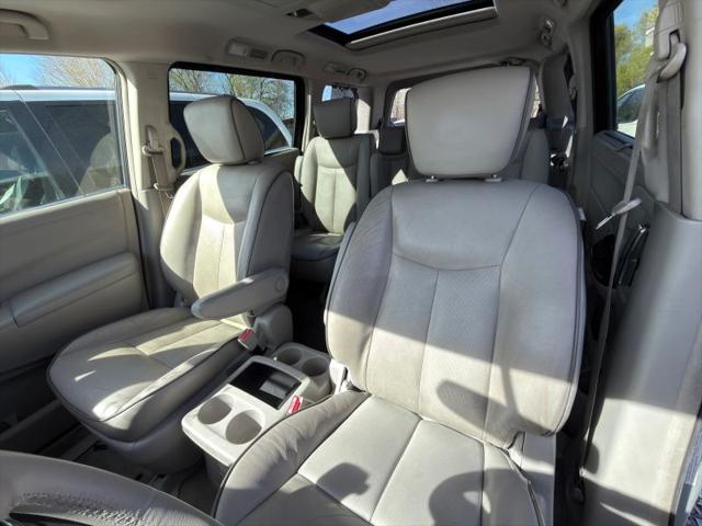2014 Nissan Quest LE