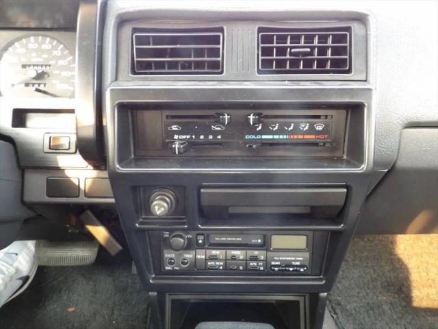 1993 Nissan 4x2 Truck Base