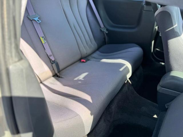2005 Pontiac Sunfire Base