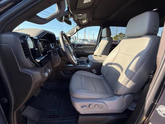 2023 GMC Sierra 1500 4WD Crew Cab Short Box SLT
