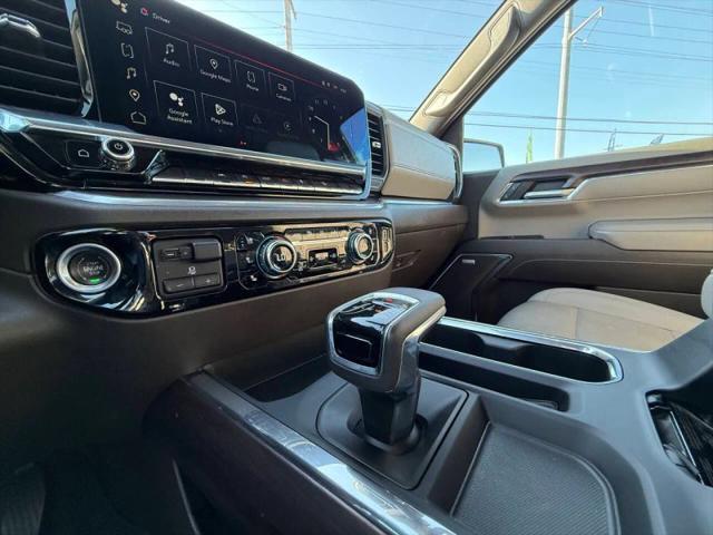 2023 GMC Sierra 1500 4WD Crew Cab Short Box SLT