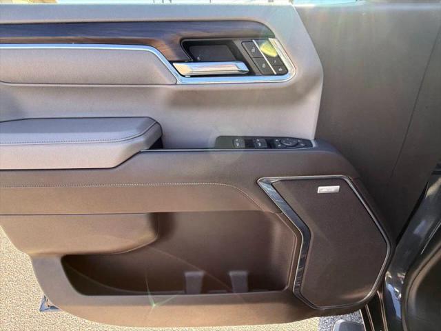 2023 GMC Sierra 1500 4WD Crew Cab Short Box SLT
