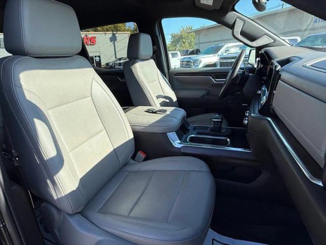 2023 GMC Sierra 1500 4WD Crew Cab Short Box SLT